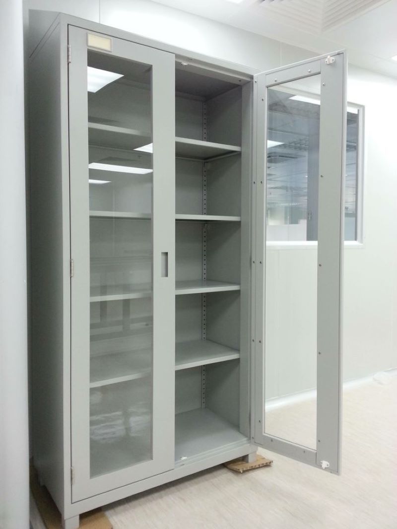 Tủ sắt có kính giúp bảo quản tài liệu lại có tính thẩm mỹ cao