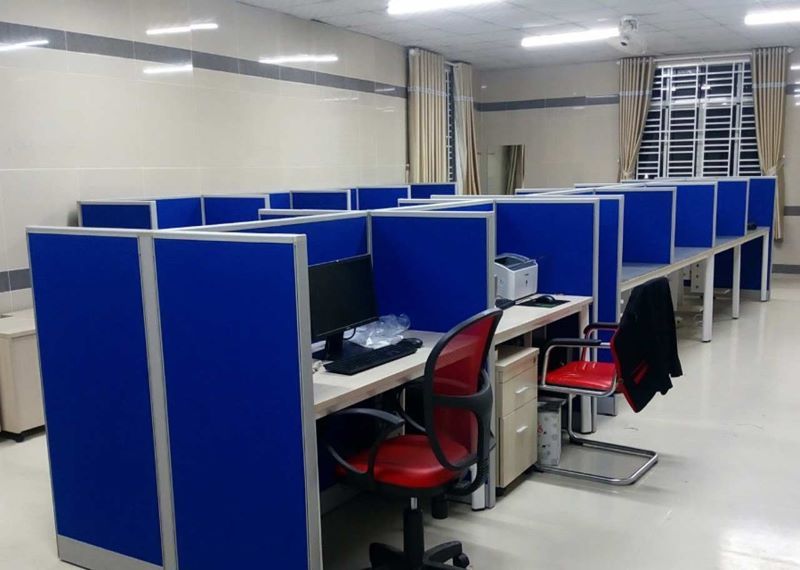 Bàn Nhân viên Tiền Giang 4