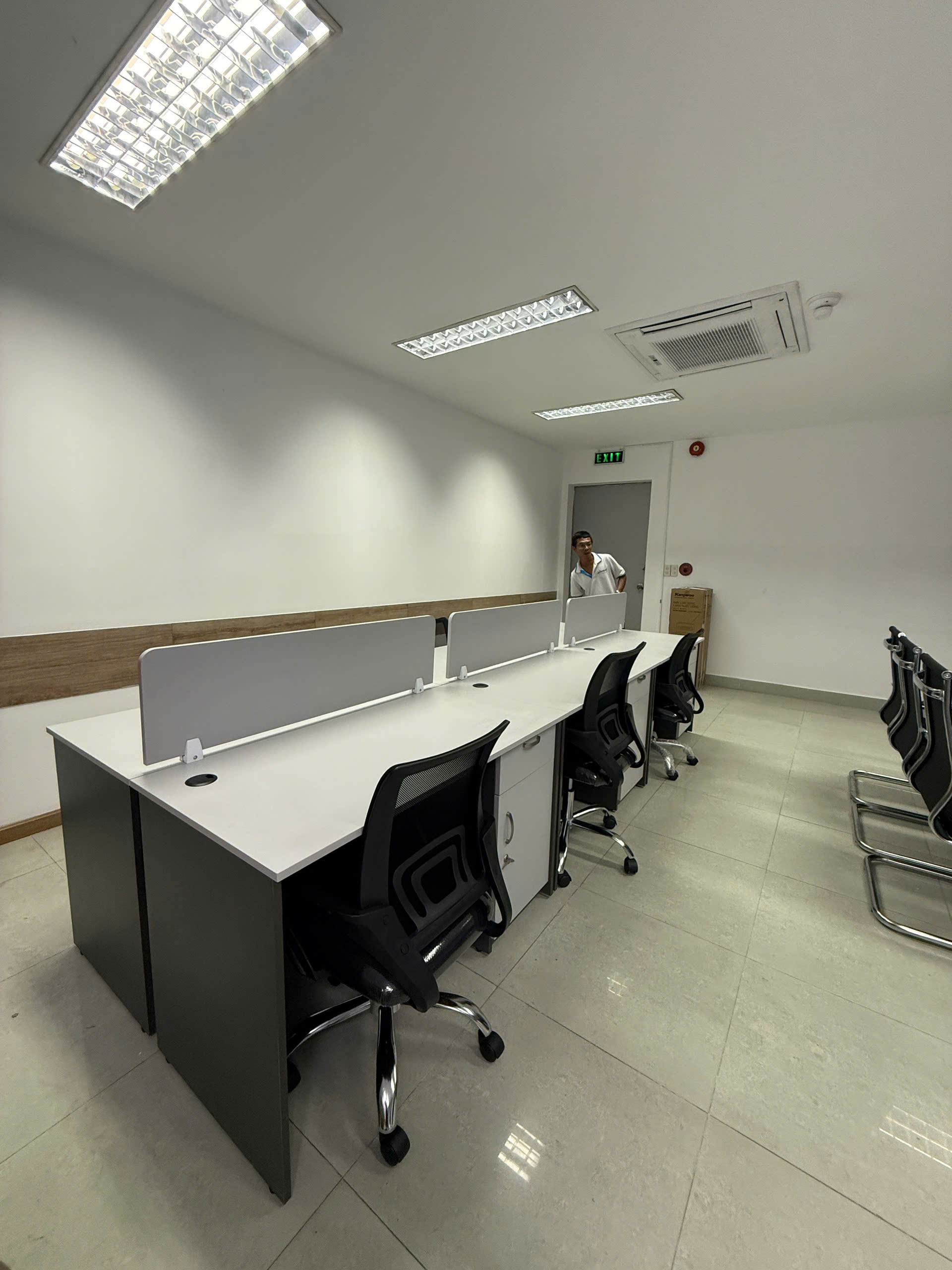 Nội thất văn phòng cho công ty mới