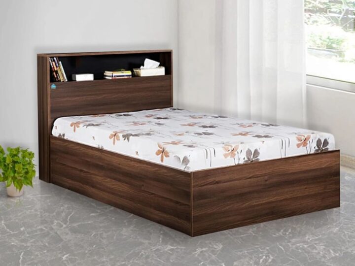 Giường ngủ GHT09