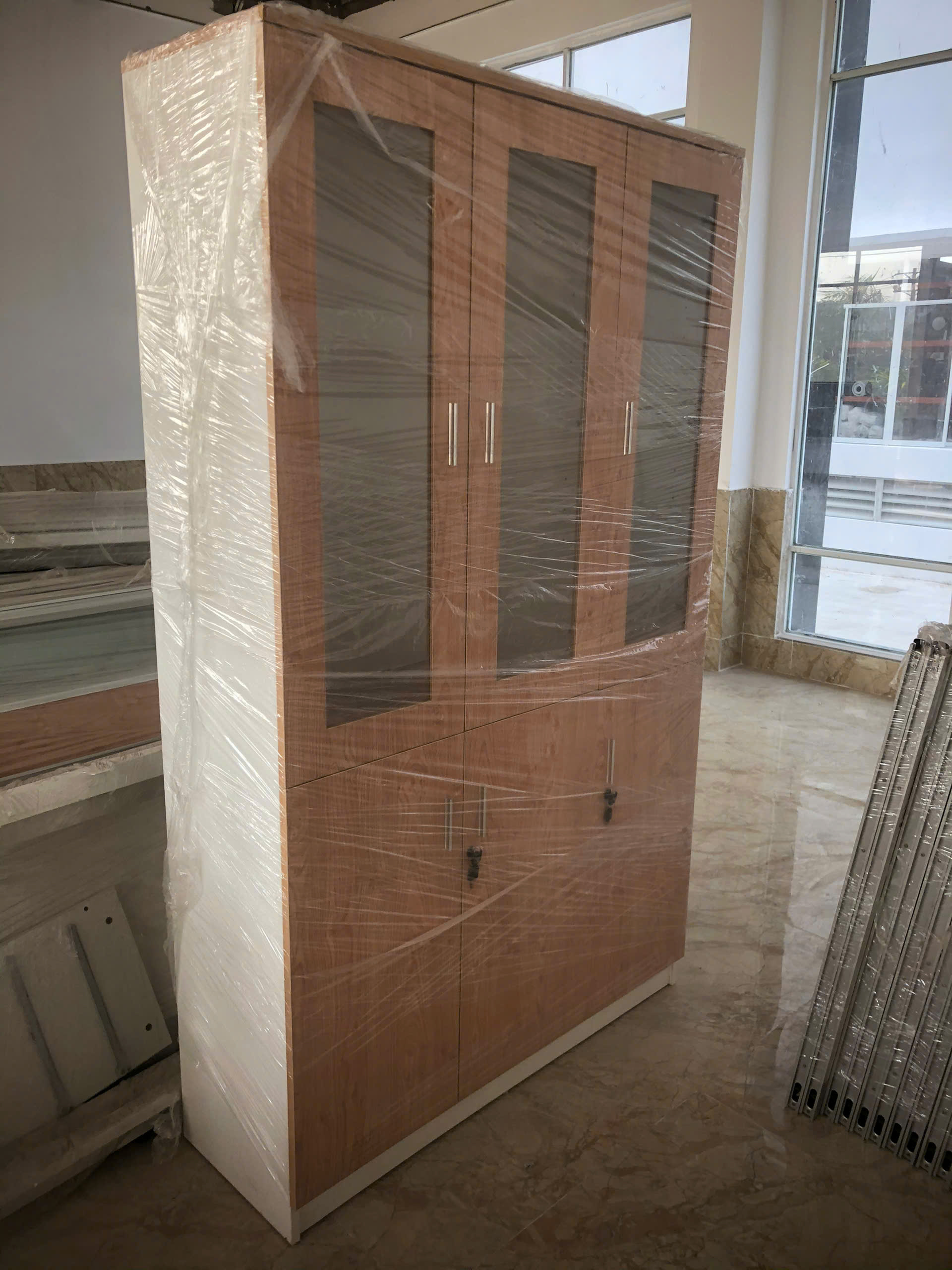 tủ hồ sơ văn phòng gỗ hiện đại tại Tiền Giang