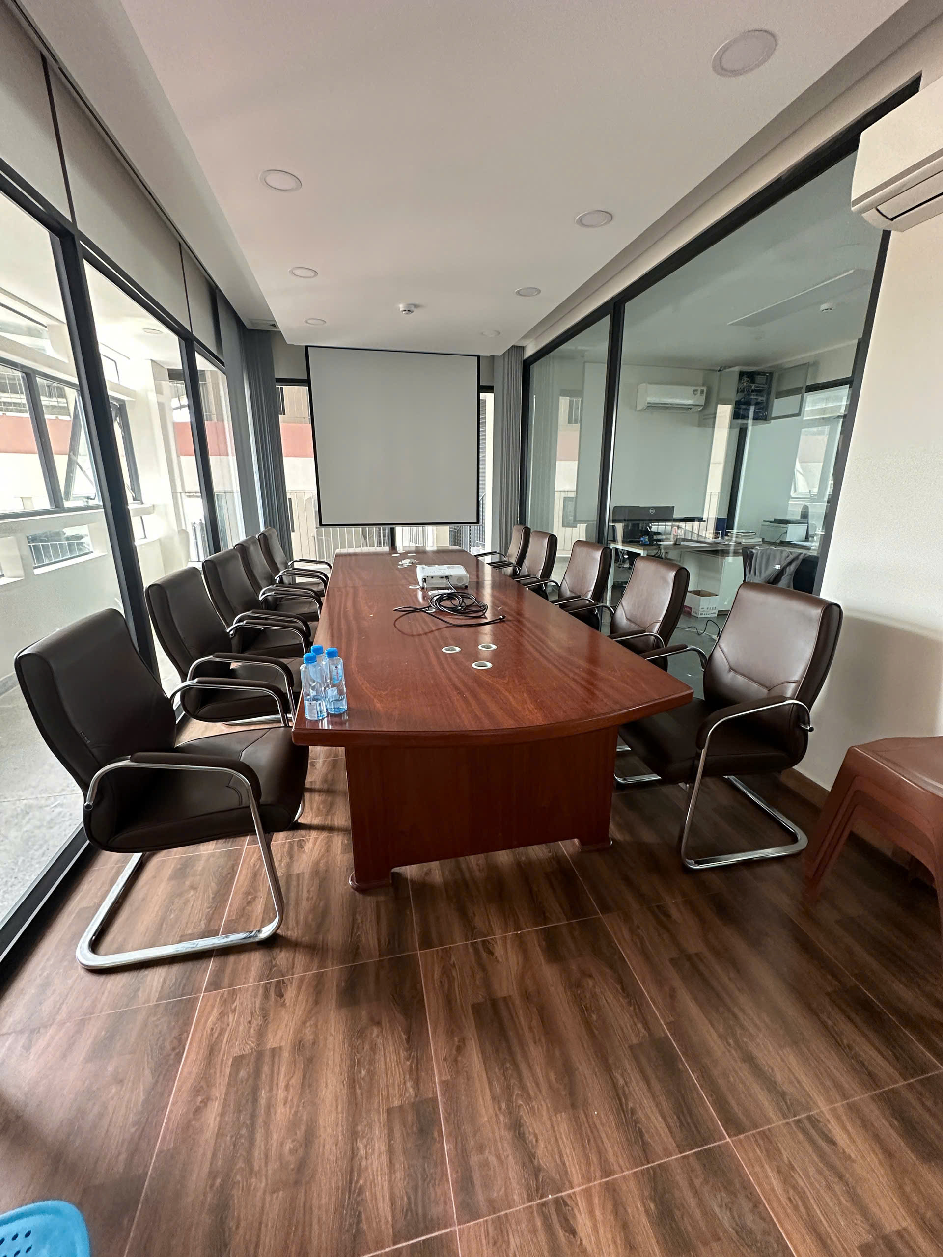 bàn họp văn phòng tại Tiền Giang