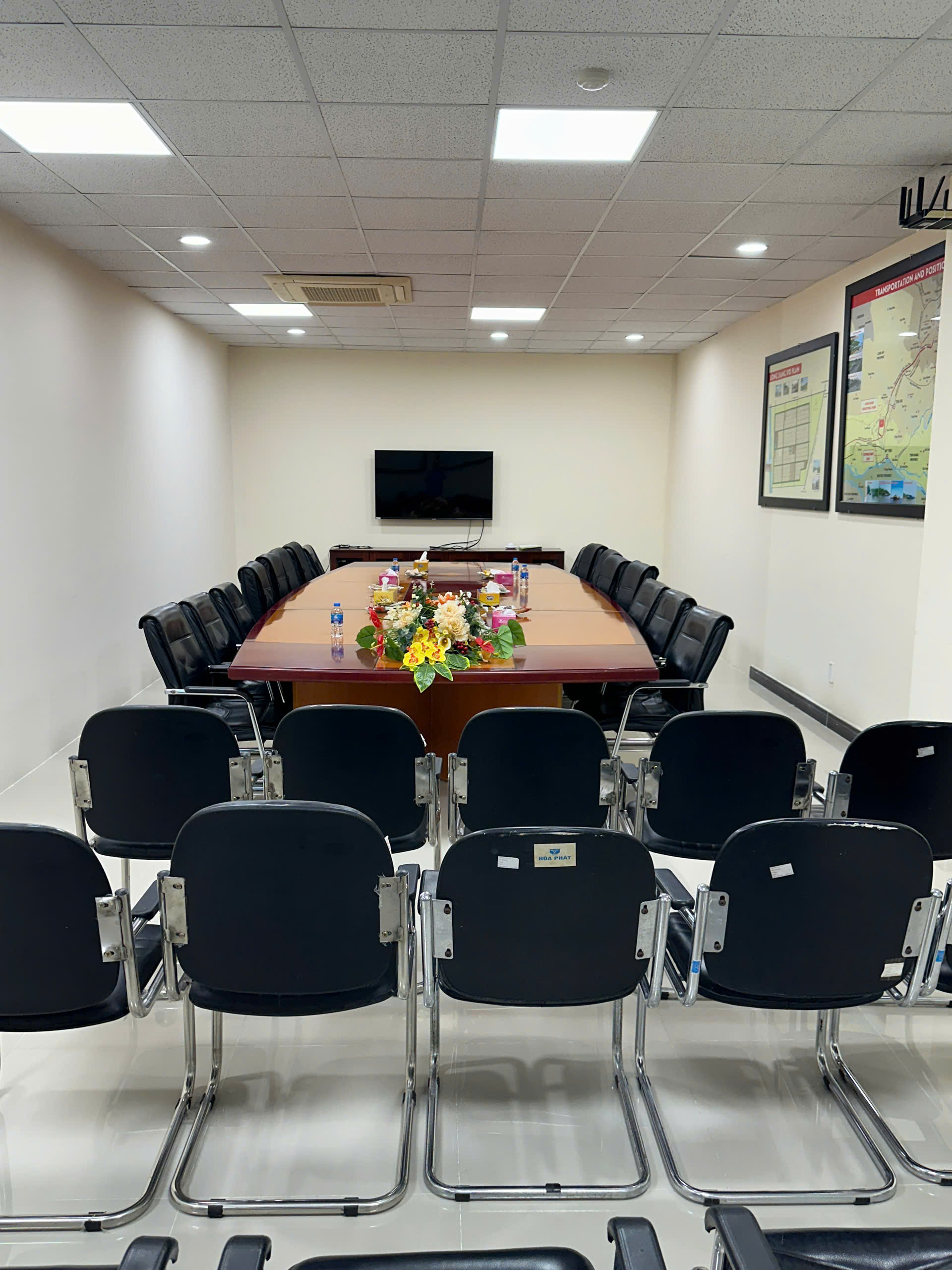 bàn họp văn phòng tại Tiền Giang